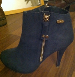 Stiletto bootees XTI